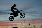 1254512263_Sky-Jumpx2.jpg
